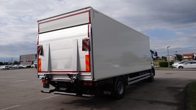 Popravci utovarnih rampi